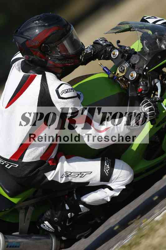 /Archiv-2023/28 05.06.2023 Moto Club Anneau du Rhin/vert-medium/14